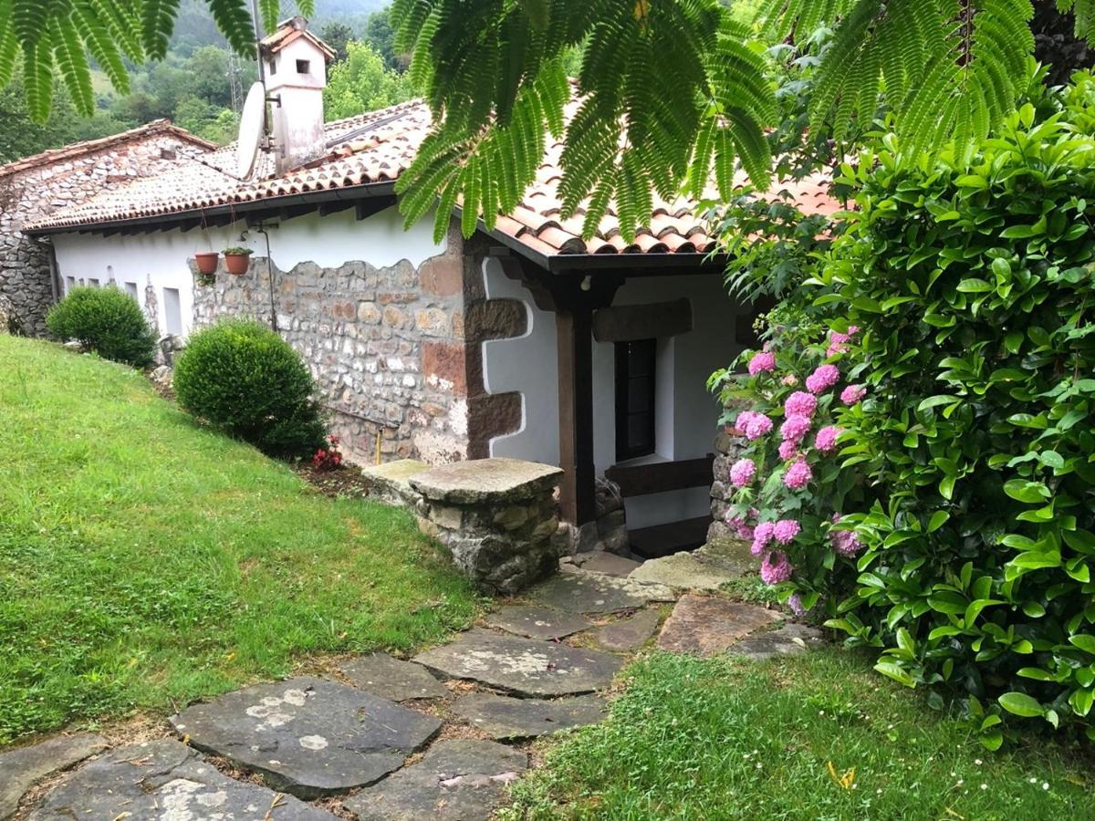 Hdec Hosteria De Castaneda Alojamiento Turistico Puente Viesgo Eksteriør bilde